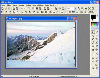 Professional like Photoshop with extremely small capacity