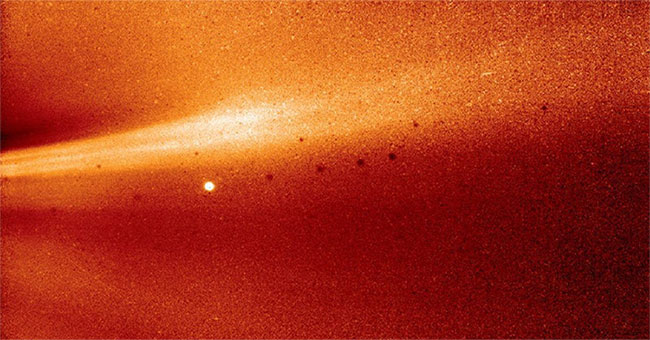 Publish photos of the Sun's atmosphere from the nearest distance