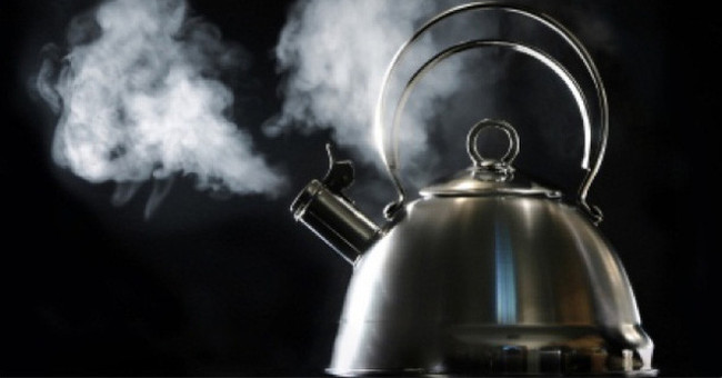 Put this material in the kitchen and cook the kettle. You have electricity to charge the smartphone