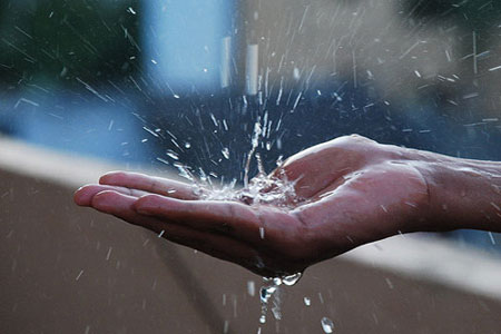 Radioactivity in rainwater has almost fallen