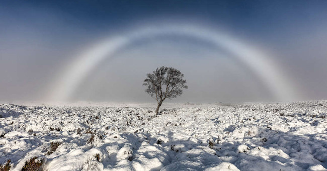 'Rainbow ghost' appears in the sky of Scotland
