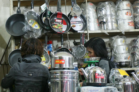 Real damage nonstick agent for cooking utensils