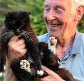 Recognize the world's oldest cat