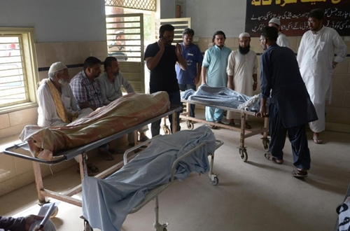 Record hot sun in Pakistan, nearly 700 people died