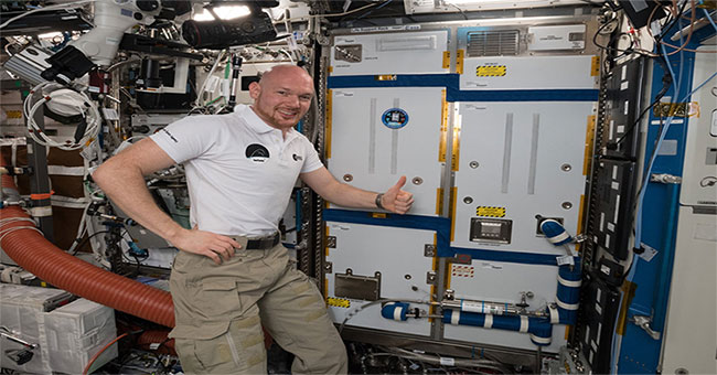 Recycling system ... special atmosphere for astronauts