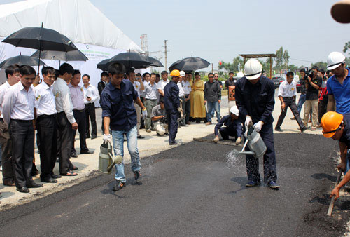 Reduce costs by using Carboncor Asphalt