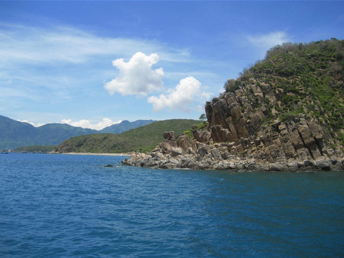 Reducing vulnerability to marine resources and environment