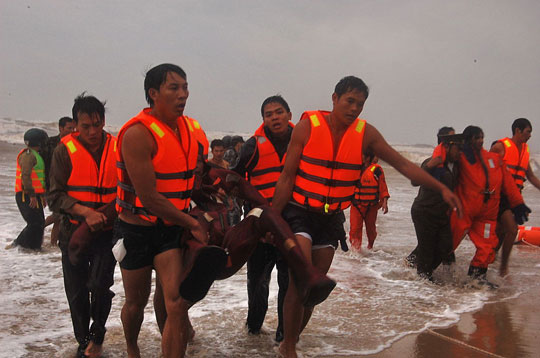 Remote control lifebuoy