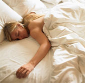 Research: Sleeping naked makes you happier