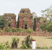Restoration of Cham relics by nanotechnology