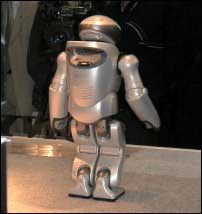 Robot controlled by living cells
