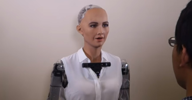 Robot Sophia confidently played rock paper scissors, threatening humanity on television