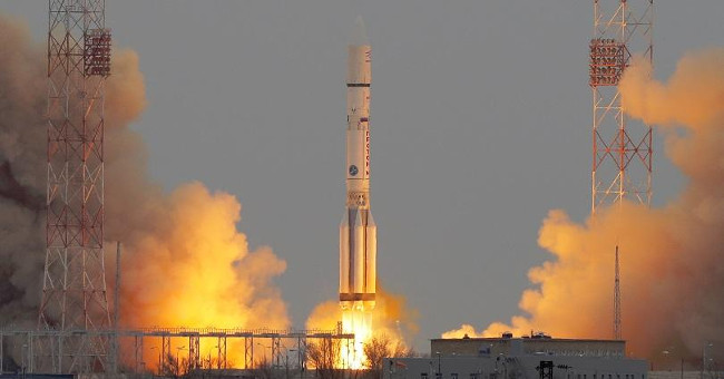 Russia developed super missiles based on the Moon