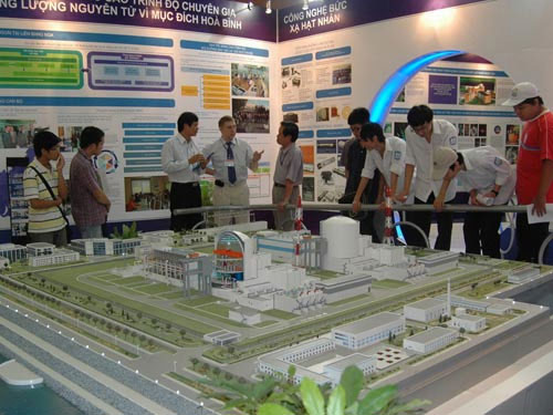 Russia lent Vietnam 9 billion USD to make nuclear power
