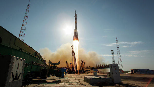 Russian airship to space station