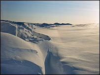 Russians dive into the North Pole