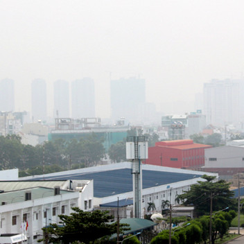 Saigon sunk in the 'dew' due to pollution