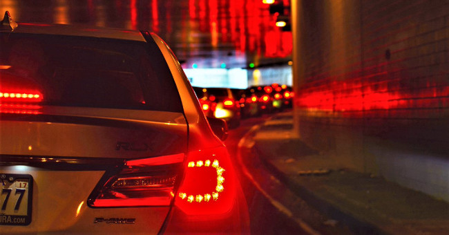 Scientific proof: Tail-running vehicles cause traffic jams