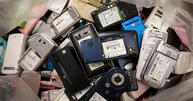 Scientists have found a way to utilize greenhouse gases to recycle batteries for smartphones and electric vehicles