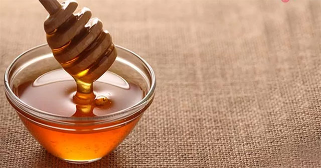 Scientists use ultrasonic waves to break crystallization, helping honey meet export standards
