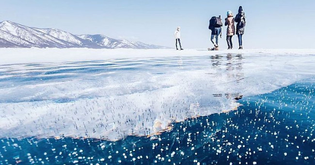 See beautiful ice-like lakes in southern Russia