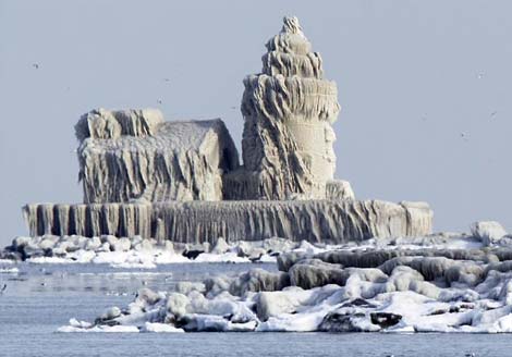 See ice lighthouse masterpiece