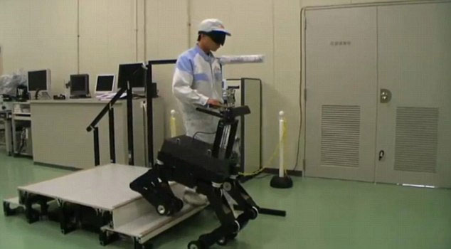 See the robot 'dog' instructing blind people to walk