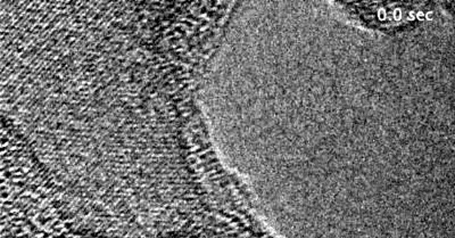 Self-healing metal oxides can protect against corrosion