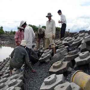 Self-insulating concrete for soft ground