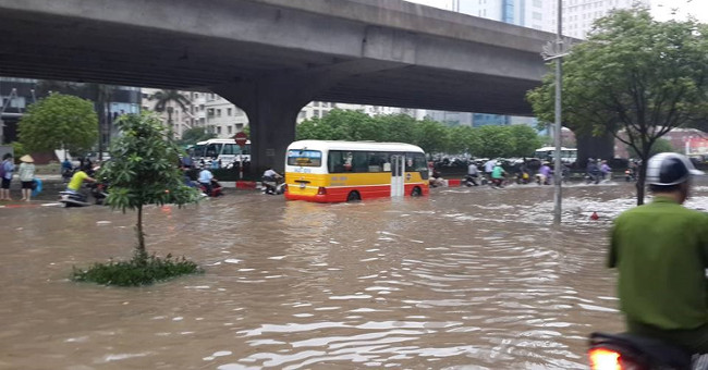 Seventh storm weakened into low pressure, from the afternoon of August 28, Bac Bo had a large rain