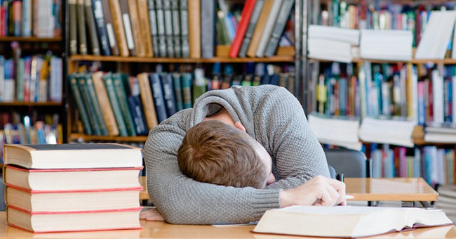 Short sleep before the exam is better than trying to cram