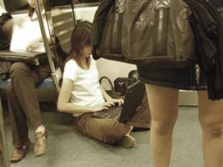 Singapore offers free Wi-Fi coverage nationwide