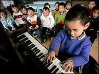 Singing - pain relief for sick children