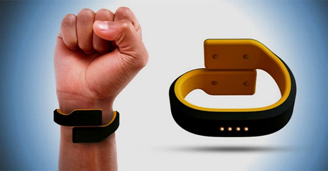 Smart bracelets support giving up bad habits