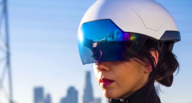 Smart helmet turns workers into ... superheroes