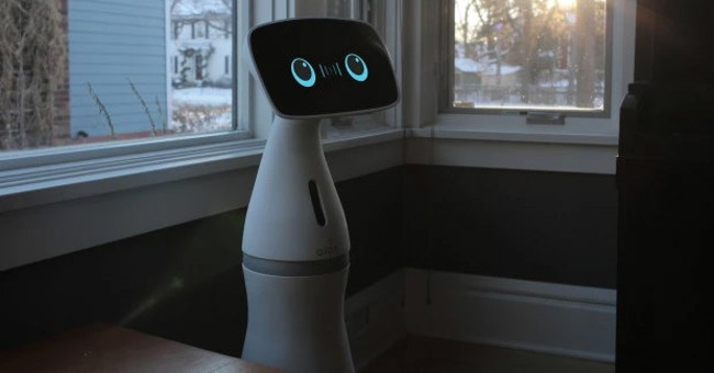 Smart home help robot