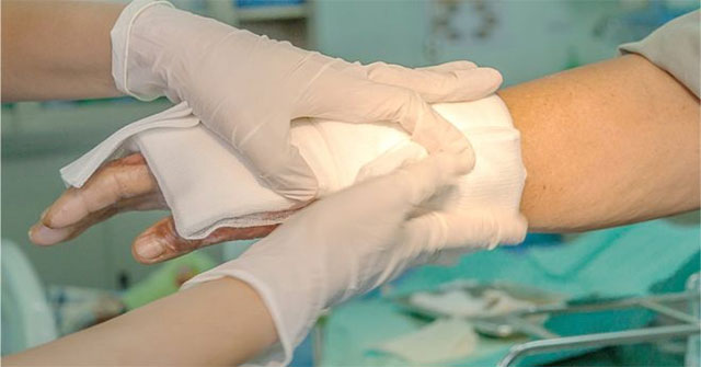 Smart sensor knows 'hearing' healing wounds