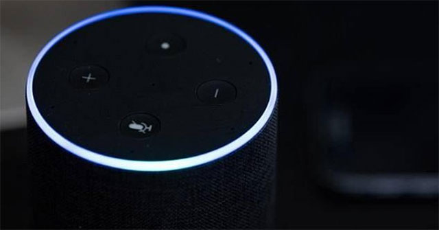 Smart speaker recognizes heart failure to call emergency