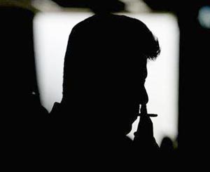 Smoking is at risk of insane