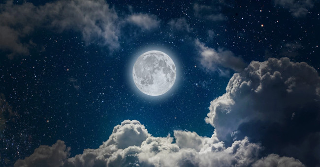 Snow moon, eclipse and comet - all will appear together this weekend