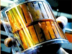 Solar collector made from ... plastic!