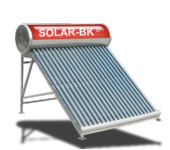 Solar water heater uses solar energy