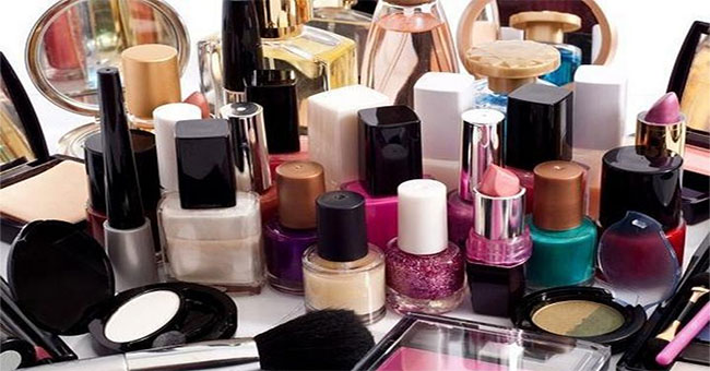 Some chemicals in sister's cosmetic products can cause breast cancer