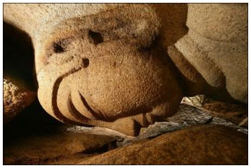 South Korea: successfully excavated a 1,300-year-old Buddha image