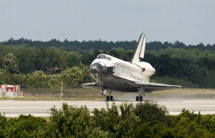 space shuttle endeavour returns to earth