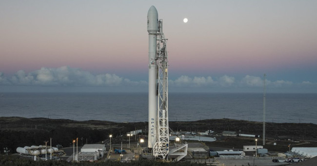 SpaceX successfully launched 10 Iridium Next satellites into space