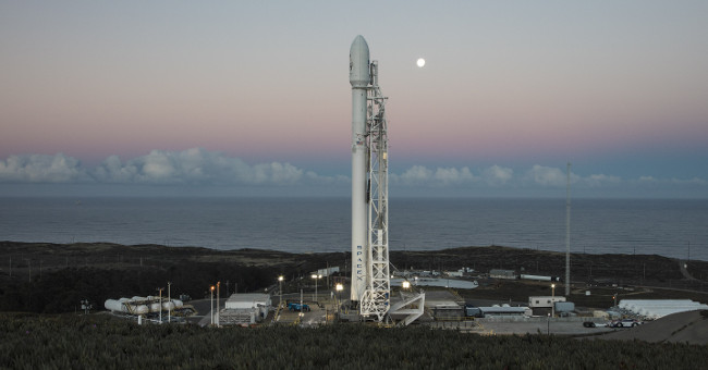 SpaceX will launch 4,425 satellites to orbit Earth