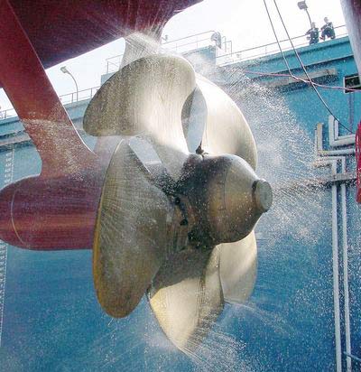 Spain develops a fishing-boat system