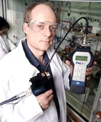 Specialists 'sniffing' mines