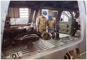 Stamping automobile shell with virtual technology mold